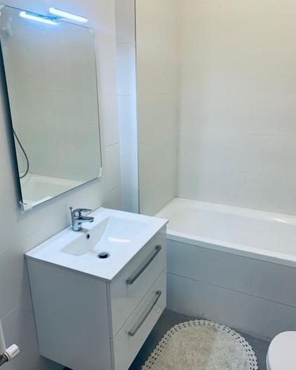 Apartament cosy 3 camere, preț avantajos, aproape de metrou - Poză 8