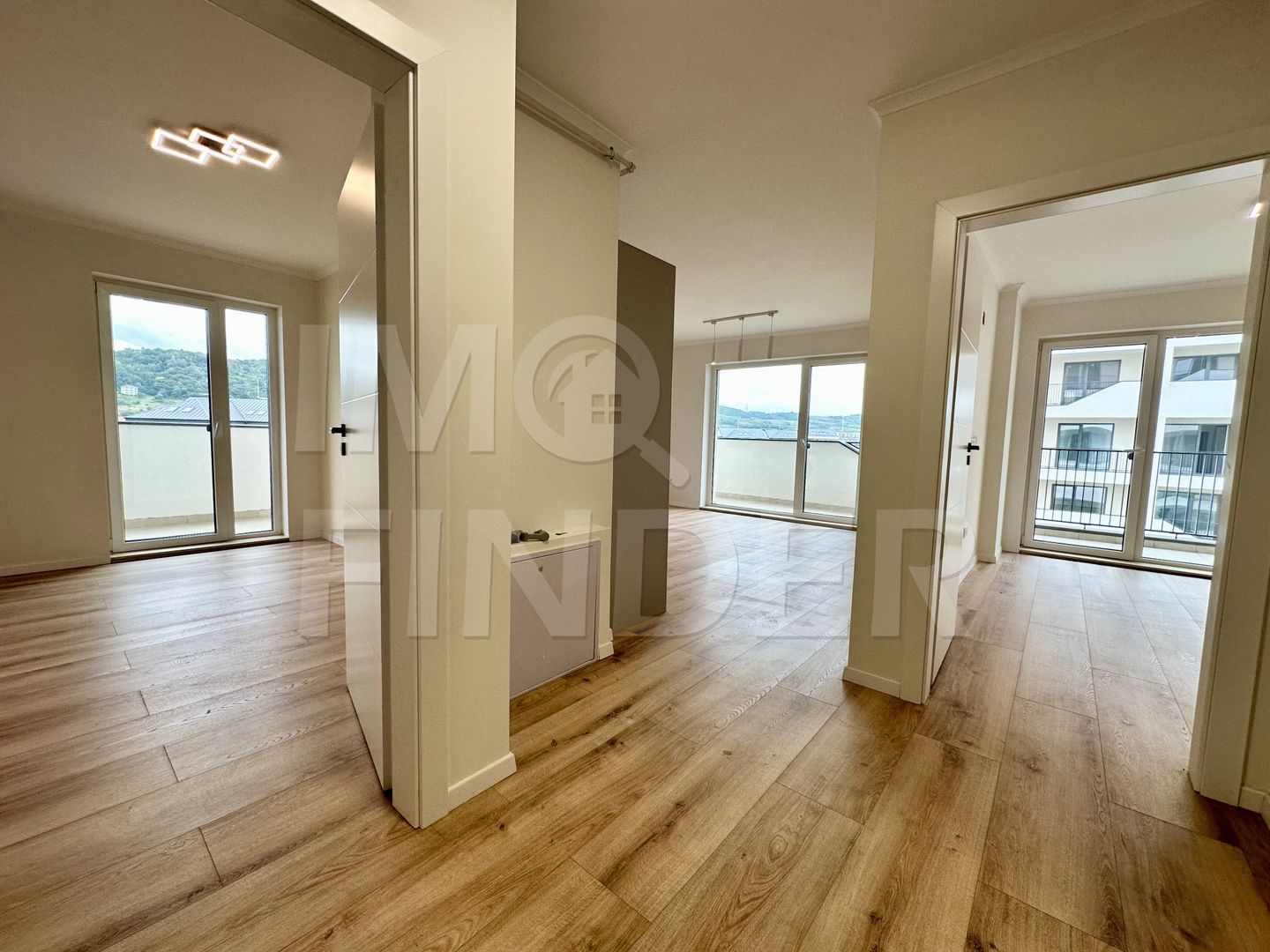 FĂRĂ COMISION- 3 camere, imobil PREMIUM, bucatarie mobilata si utilata - Poză 4