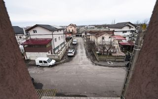 Casa la gri - Romanesti - Poză 23