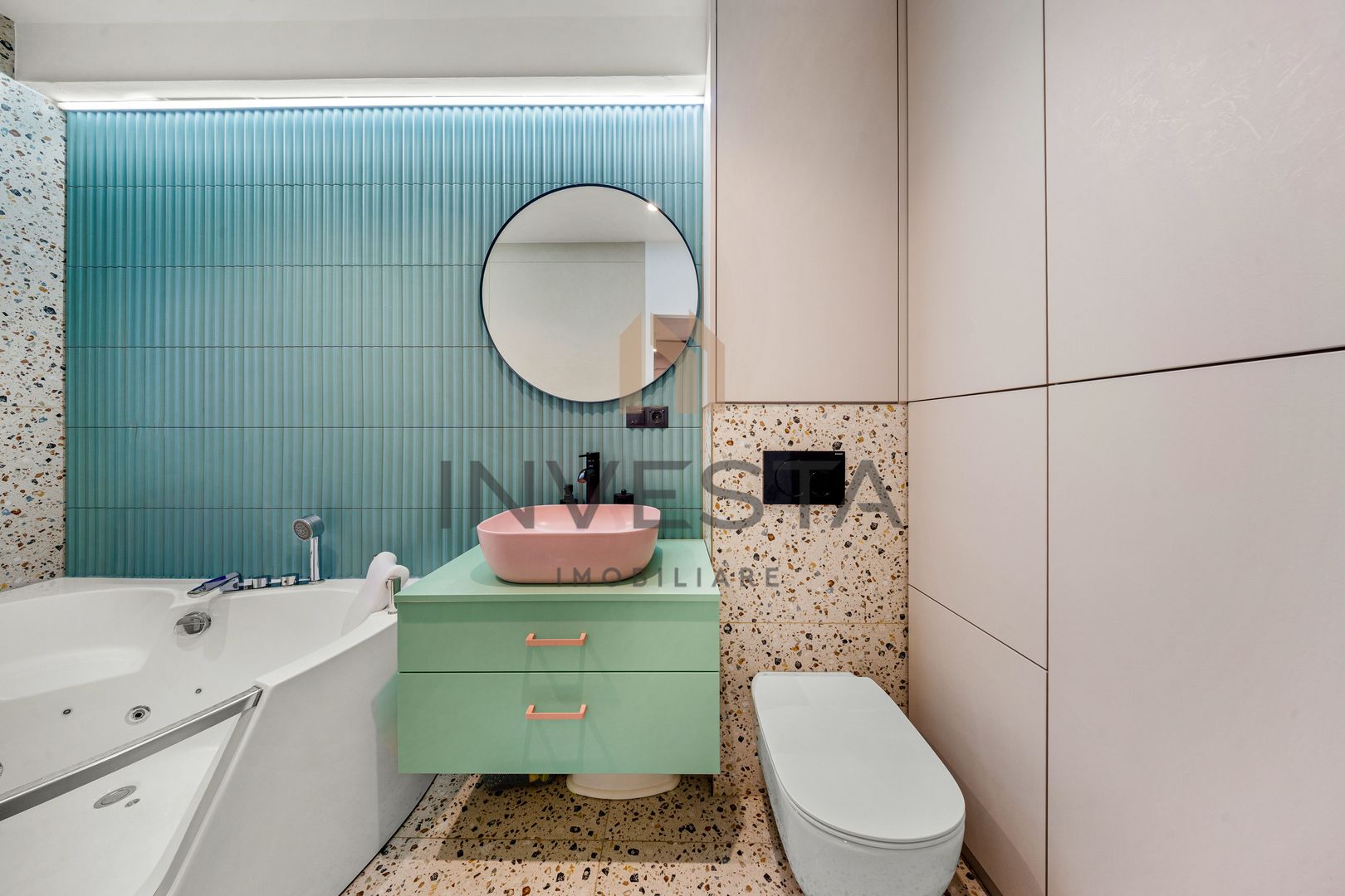 Duplex ultrafinisat | 4 camere | Gradina proprie | Vedere superba | - Poză 14