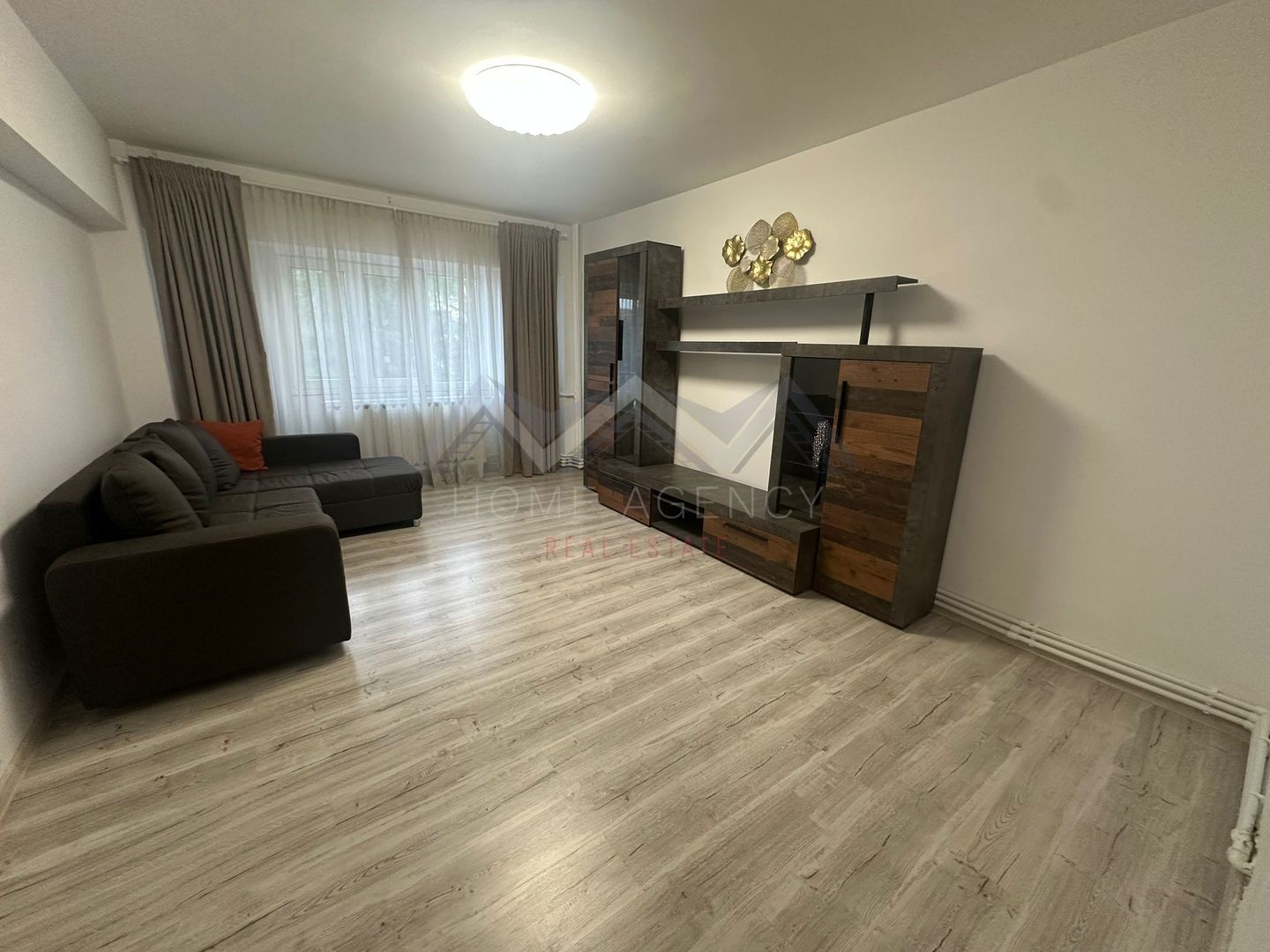Apartament 2 camere Otopeni ultracentral - prima închiriere - Poză 1