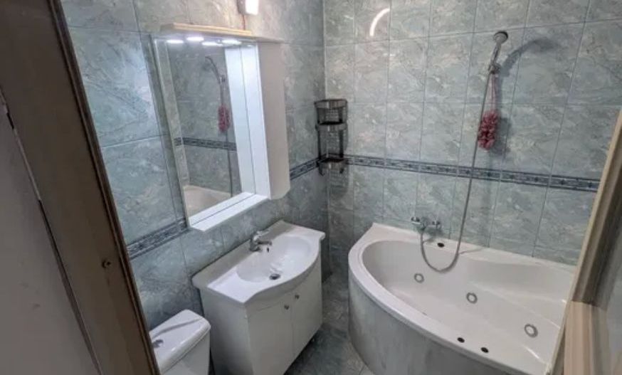 AP. 3 CAMERE - RAHOVA, CENTRALA, PARCARE INCLUSA, MASINA SPALAT VASE - Poză 8