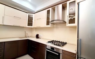 Chirei apartament 3 camere 83 mp, bd. Decebal, Botanica - Poză 2