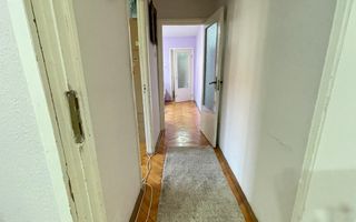 Apartament cu trei camere,etaj 2 - zona Cetatii - Poză 8