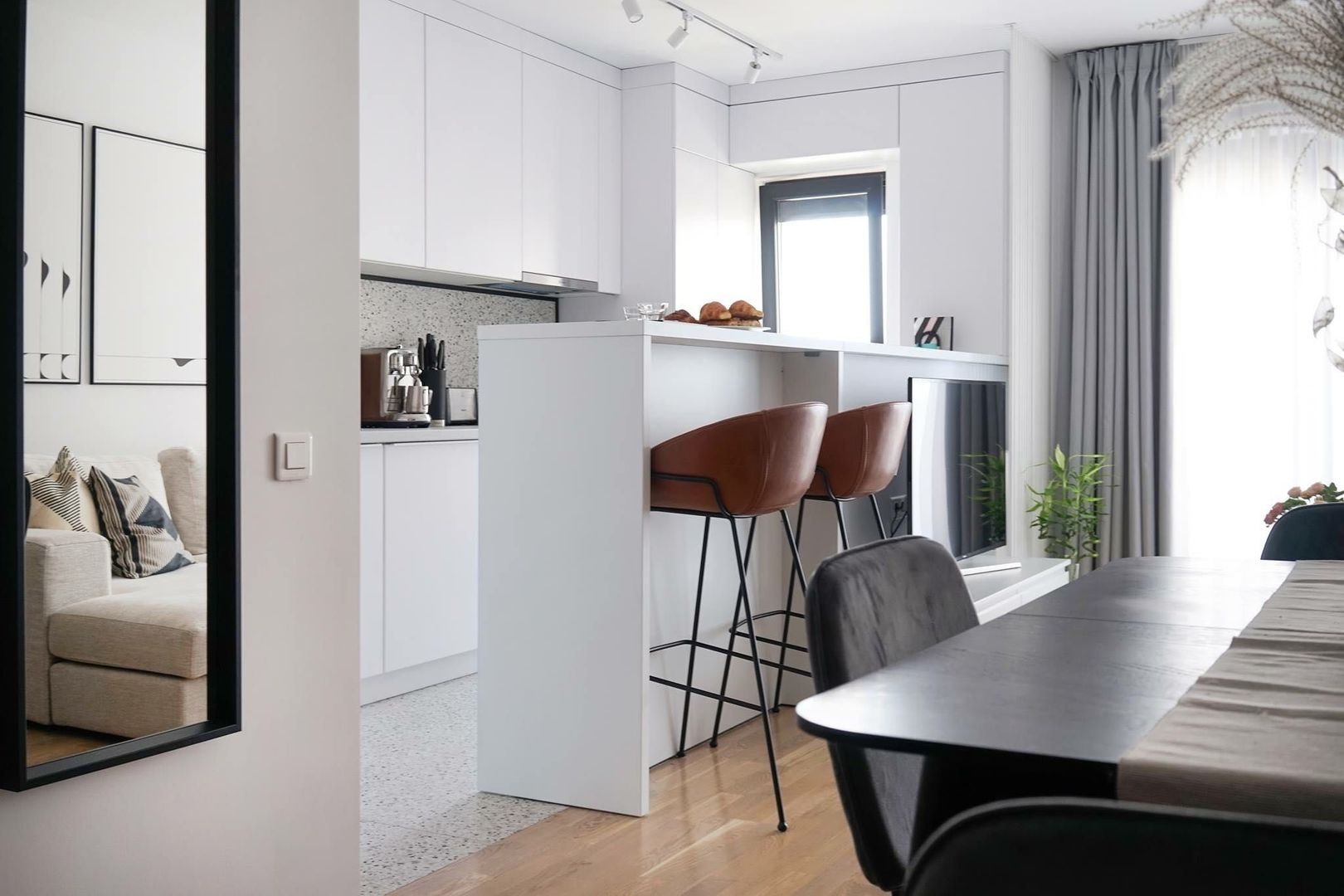 Apartament lux Banu Manta, bloc nou, mobilat premium, parcare subterana - Poză 6