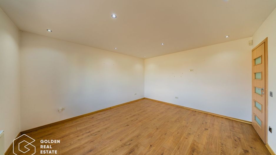 Casa cocheta cu 3 camere, în Bujac, comision 0% - Poză 15