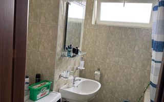 Apartament o cameră, 46mp, balcon, zona Farmec - Poză 3