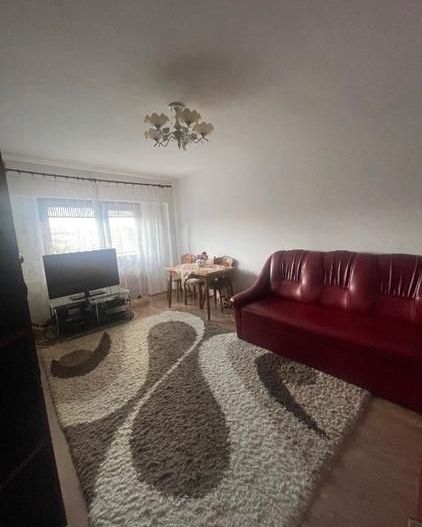 BRASADAS vinde ap 2 cam etaj 1/4 Carpati 2. - Poză 3