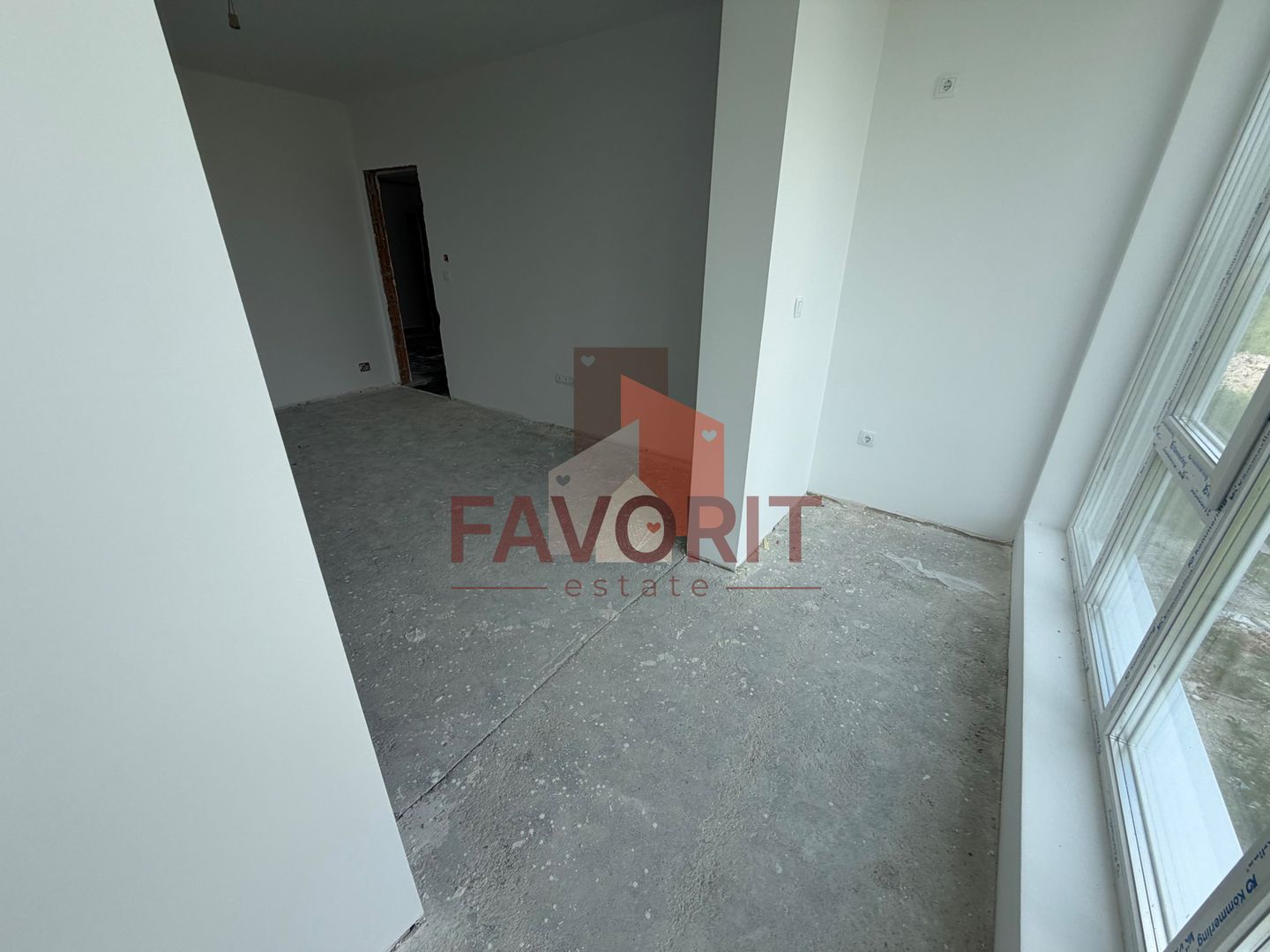 Etaj 1. Spatios. Decomandat. Bloc NOU - Poză 7