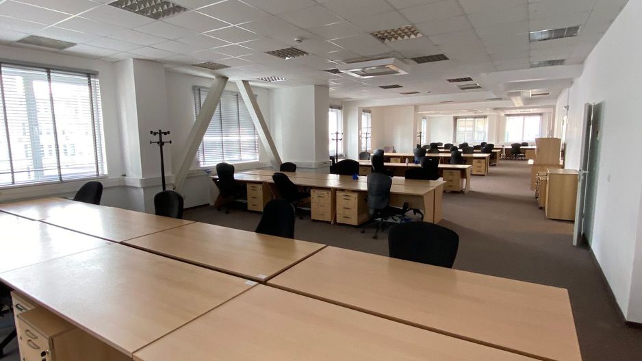 Cladire de  birouri - zona COMPLEX - Poză 21