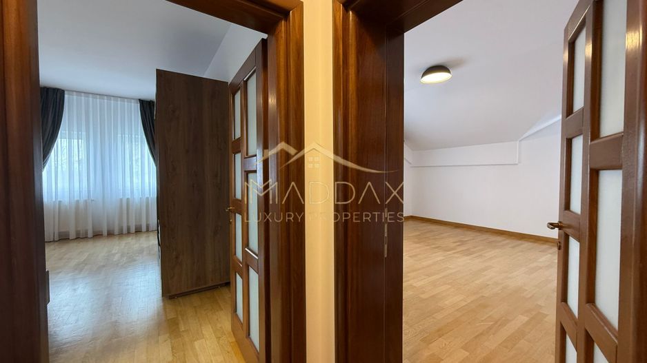 Vila moderna Corbeanca-spatiu, confort si intimitate - Poză 26