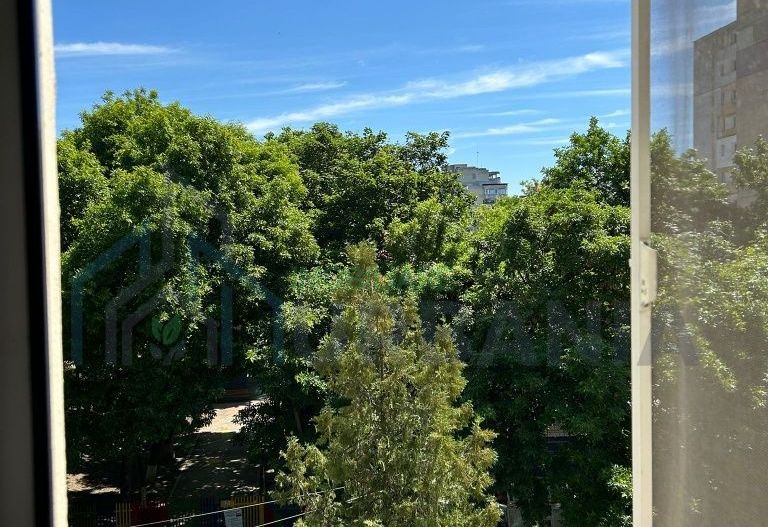 Apartament de vânzare în Păcurarari 3 camere - Poză 8