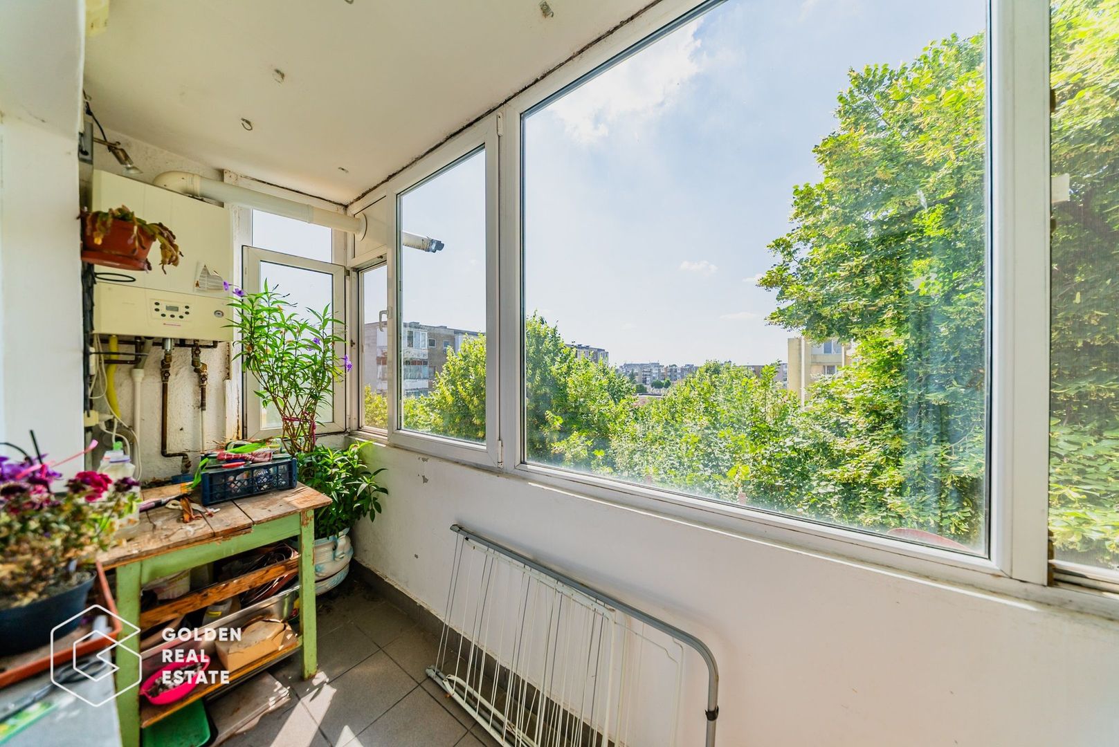 Apartament 4 camere, Micalaca, zona Miorita, etaj 3, decomandat, comision 0% - Poză 7