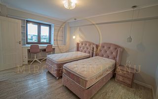 Delfinariu/B-dul. Mamaia - Apartament cu 3 camere într-un bloc finalizat în 2009 - Poză 10