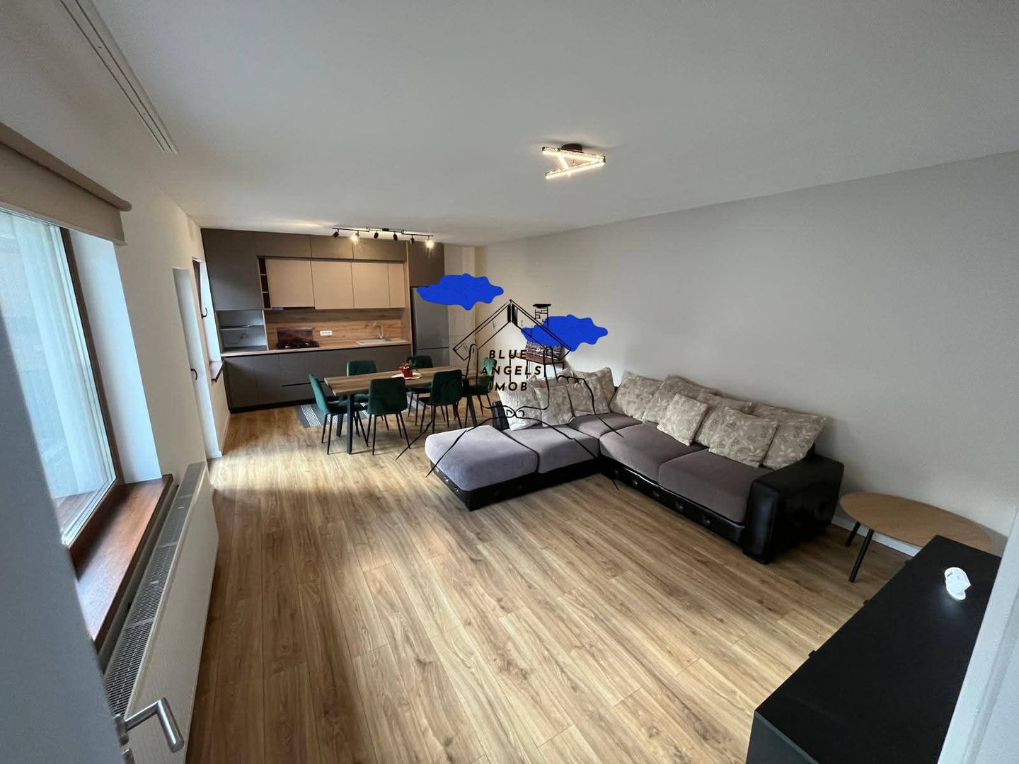 Casa recent renovata in zona centrala - cu loc de parcare si garaj - Poză 7