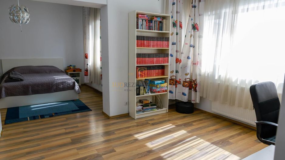 Vila individuala, P+1+M, 4 camere, Parcul Carol, Eroii Revolutiei - Poză 14