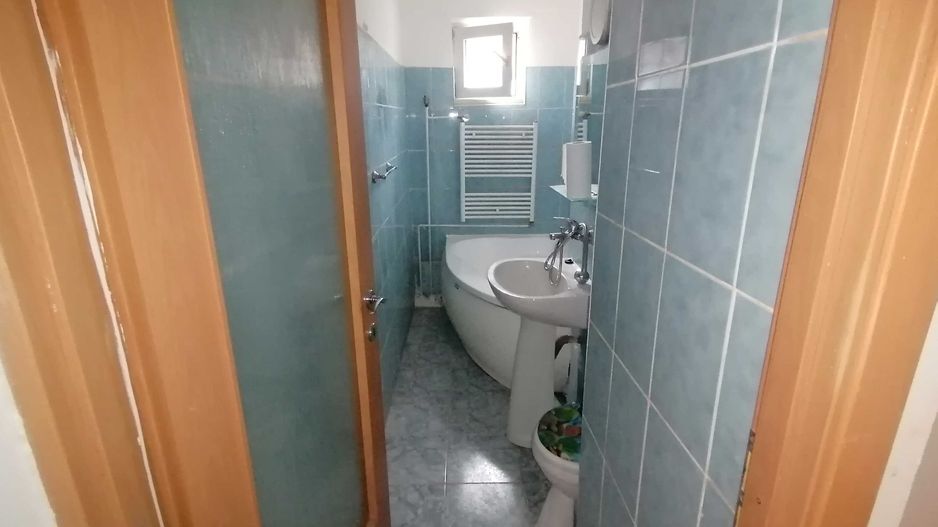 Girocului | 2 Camere | Renovat recent | Izolat exterior - Poză 3