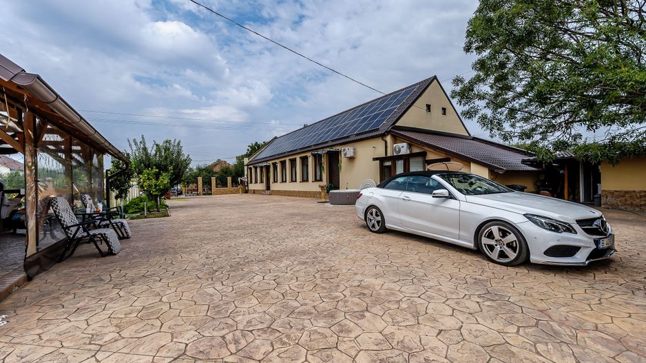Rezervat Proprietate de vis cu teren 2.880 mp și facilități PREMIUM - Poză 1