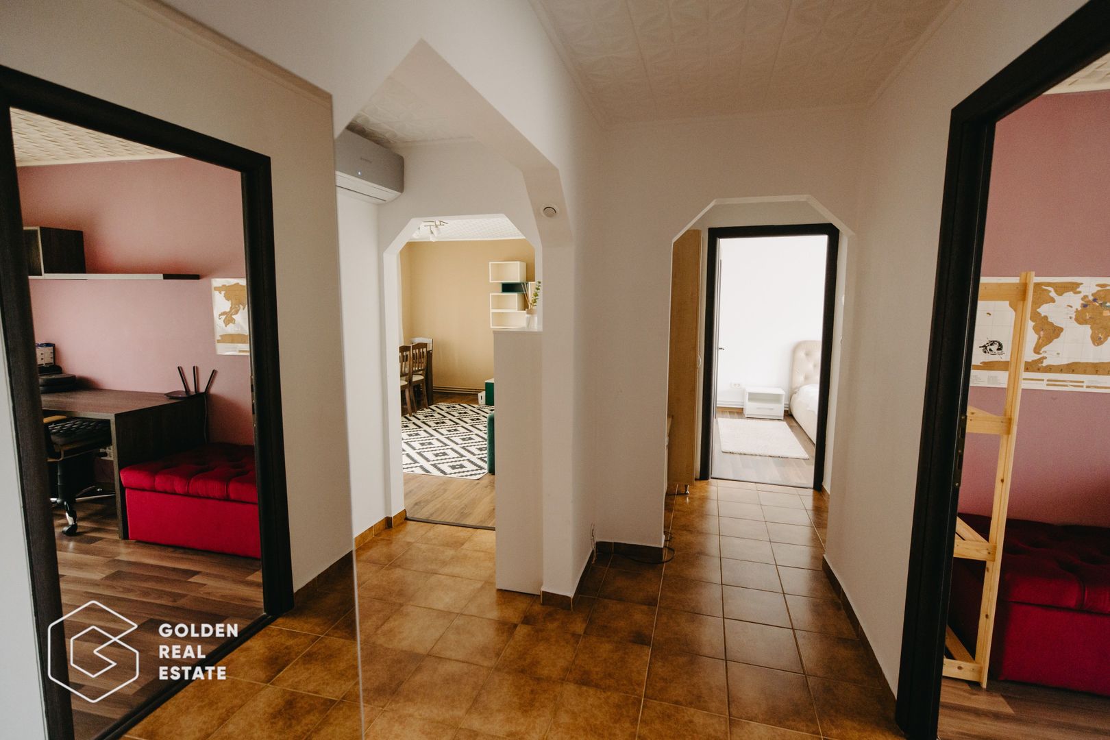 Apartament cu 4 camere, complet utilat și mobilat, zona Vlaicu - Poză 6