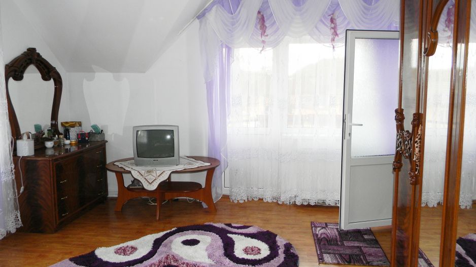 Casa mobilata in Centrul Mun. Sacele - Poză 14