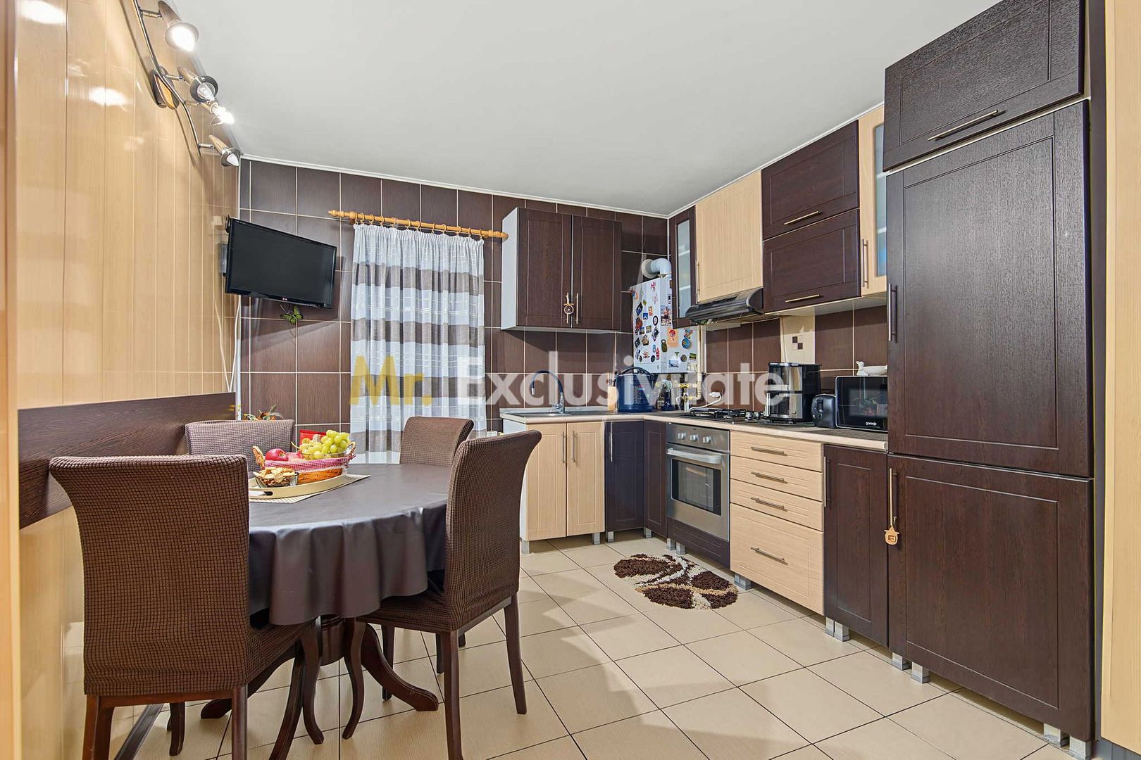 Apartament cu 2 camere de vânzare în Mioveni - Poză 4