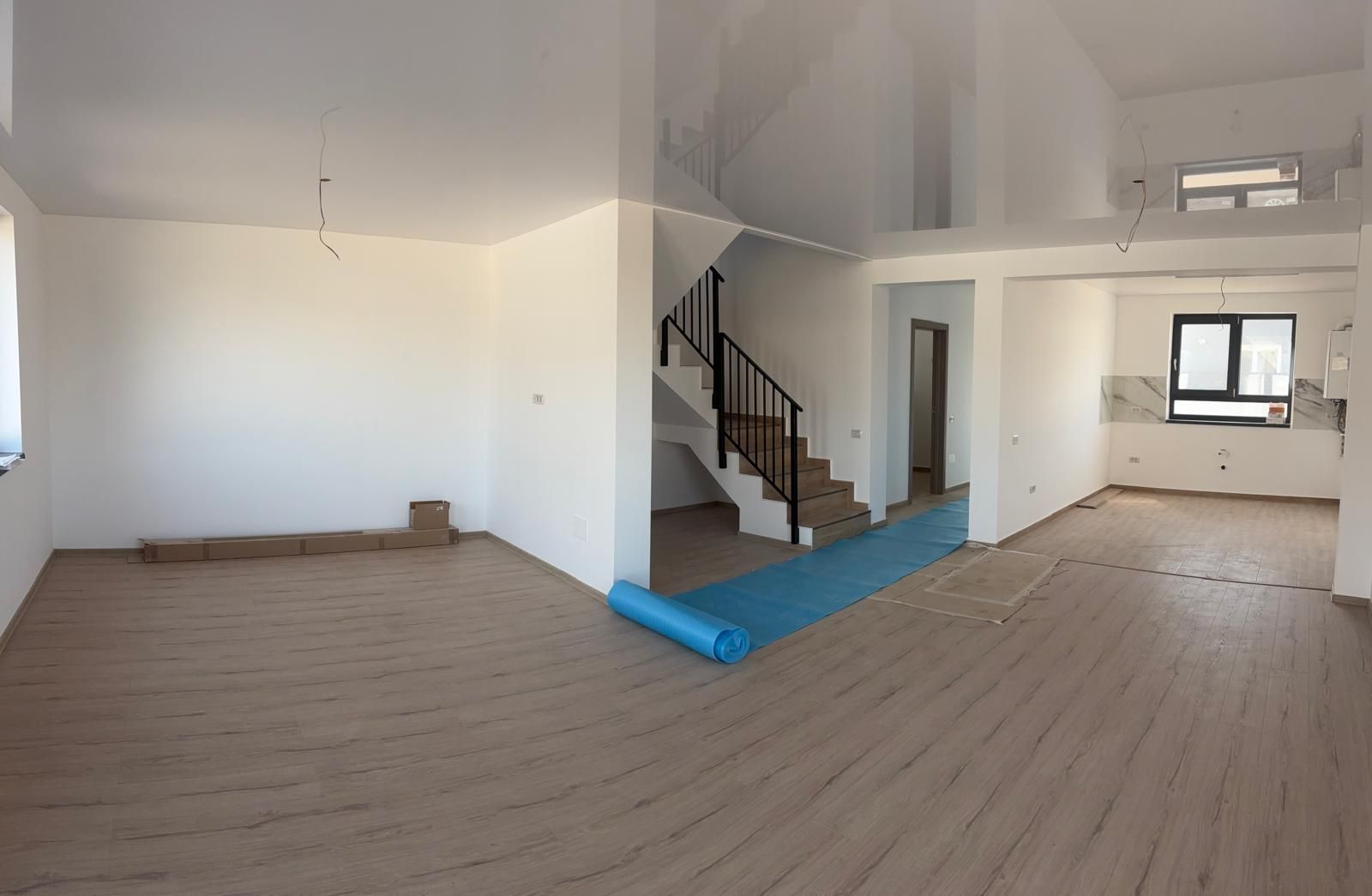 Duplex modern intr-o zona linistita - Poză 3