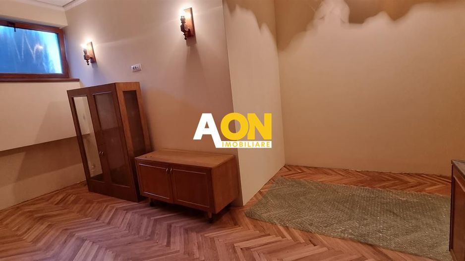 Spatiu Comercial Renovat cu Curte Interioara 7 Euro/mp - Poză 9