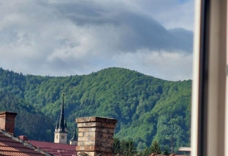 De inchiriat studio la casa, zona centrala Brasov, Schei - Poză 11