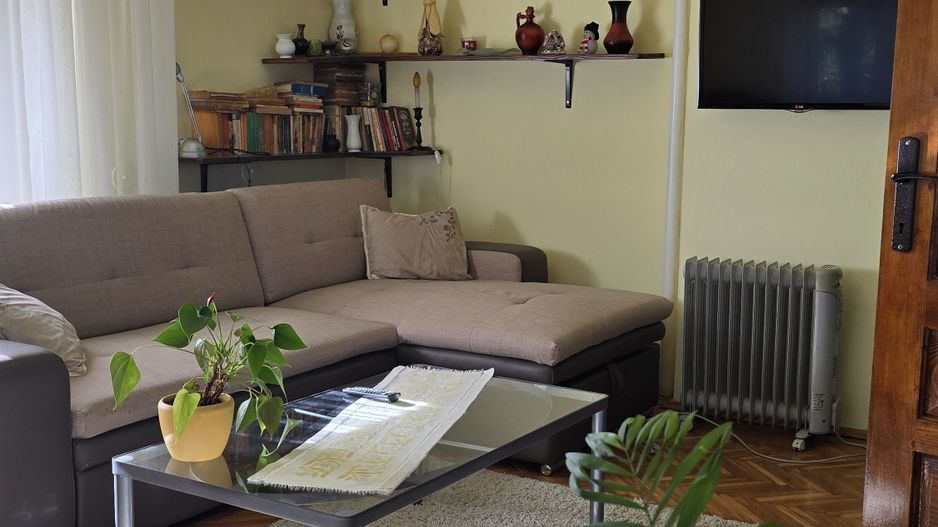 Casă spațioasă cu 6 camere în Triaj preț ajustat - COMISION 0%🌿🏡 - Poză 9