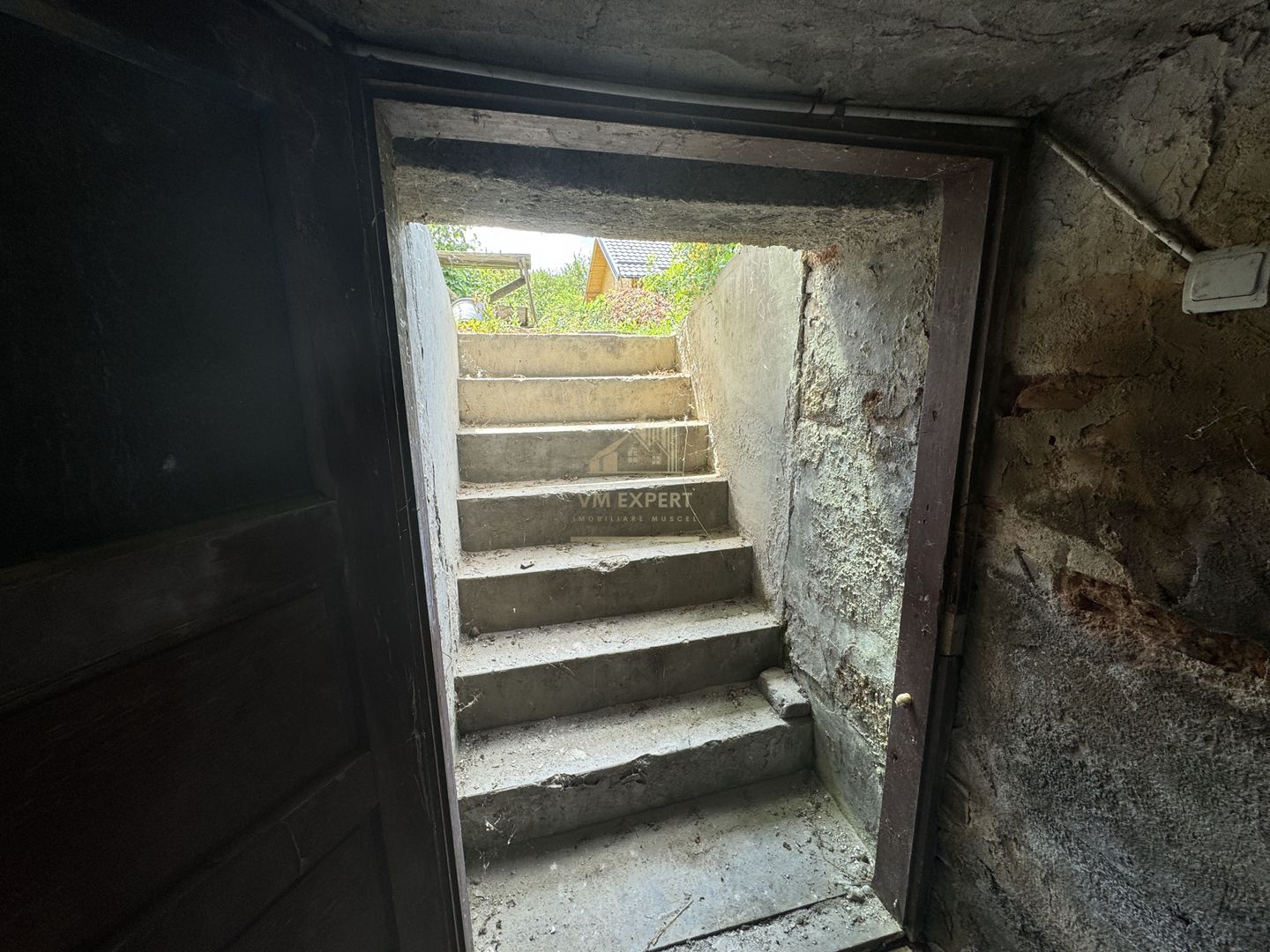 CASA 3 CAMERE CAMPULUNG, TEREN 1964 MP - Poză 22