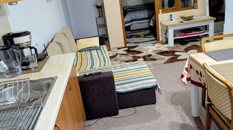 Apartament cu 3 camere în zona Florilor – confort și accesibilitate. - Poză 3