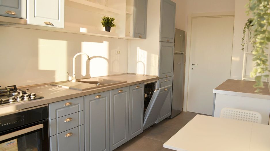 Apartament 2 camere in zona Baneasa plus loc de parcare inclus - Poză 4