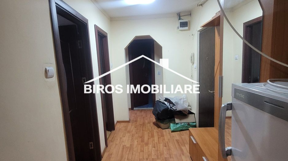 3 camere decomandate, 2/4, CT Rovine - Poză 5