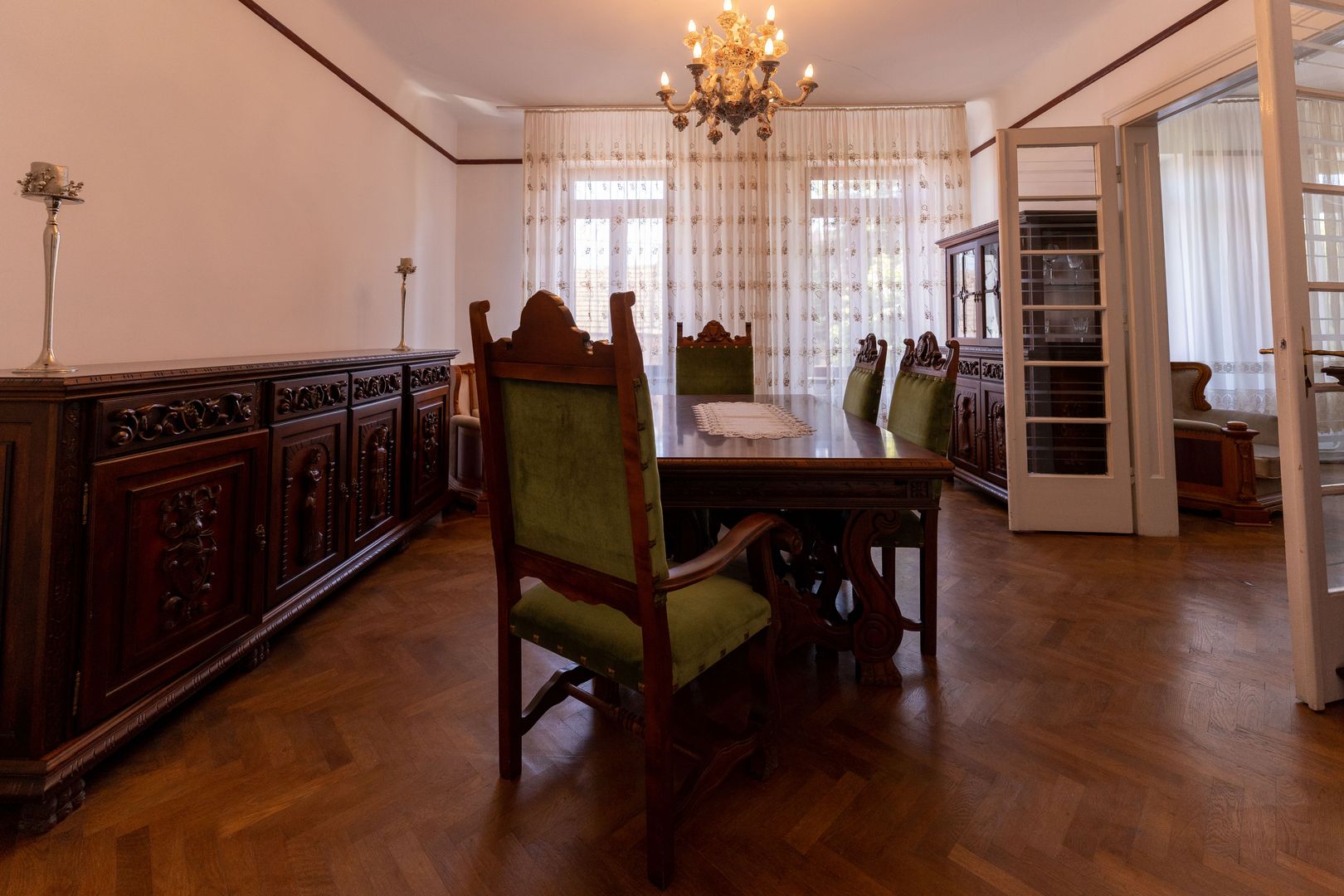 Clădire cu 11 apartamente situată ultracentral - Poză 2