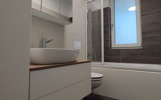 Apartament cu 3 camere, 2 bai si loc de parcare - Poză 16