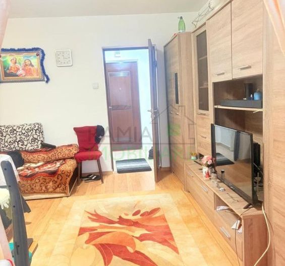 Garsonieră renovată 2023, mobilată modern, centrală proprie, Astra - Poză 14