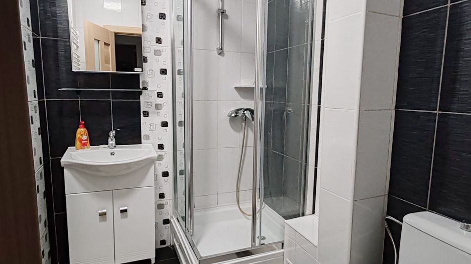 Apartament 2 camere decomandat 52 mp renovat Podu Ros 450 euro - Poză 8
