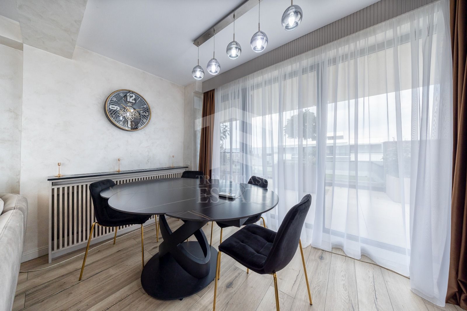 Coresi-Penthouse 3 camere +loc de parcare subteran 203mp - Poză 18