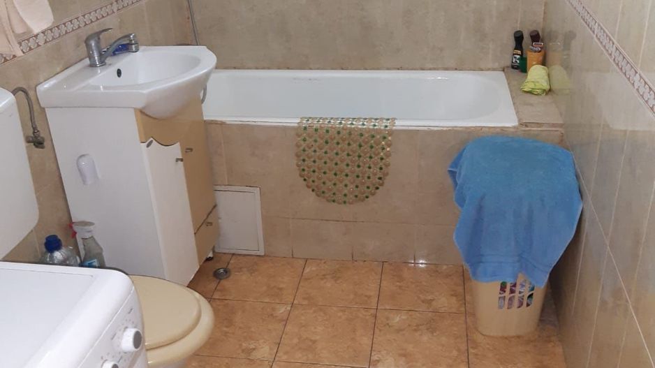 3 camere decomandat vedere pe 2 parti CENTRALA zona Dambovita - Poză 6