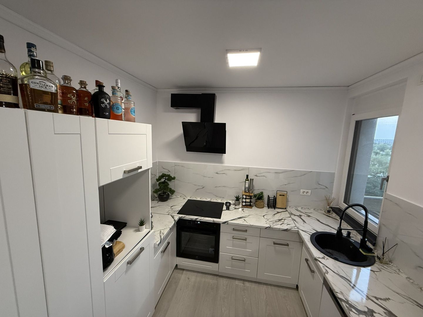 Ap. 2 cam, terasa, parcare, West Residence. 120.900 E neg. Comision 0 - Poză 11
