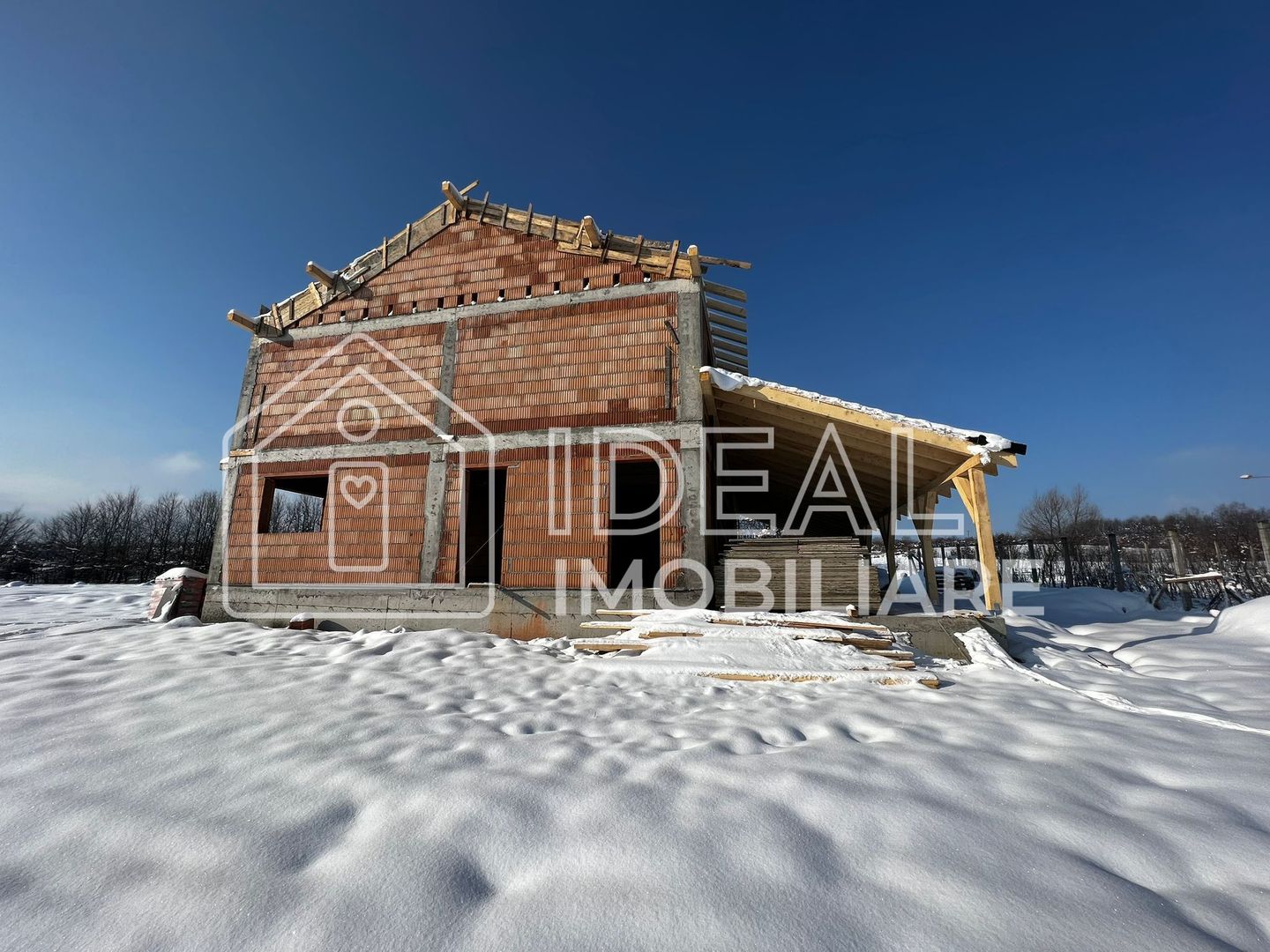 Casa Single cu teren in zona Bazinul de Apa - Poză 2