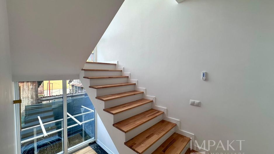 Vila | Zona Iris | Ultrafinisata | 120 mp + 350 mp Teren + 70 mp Teras - Poză 5