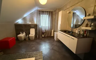 Casă 4 dormitoare | 230 MP | Central | Mobilată & Utilată | 280.000 € - Poză 28