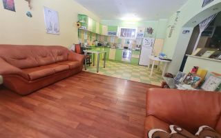 Cu 4.200mp teren, Vila cu potential turistic, in inima Predealului - Poză 31