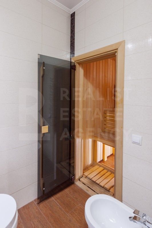 Chirie, apartament, 4 camere, Centru - Poză 9