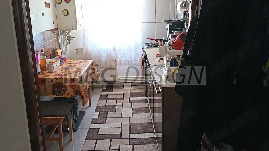 Ap 2 camere, decomandat , etaj intermediar - Poză 4