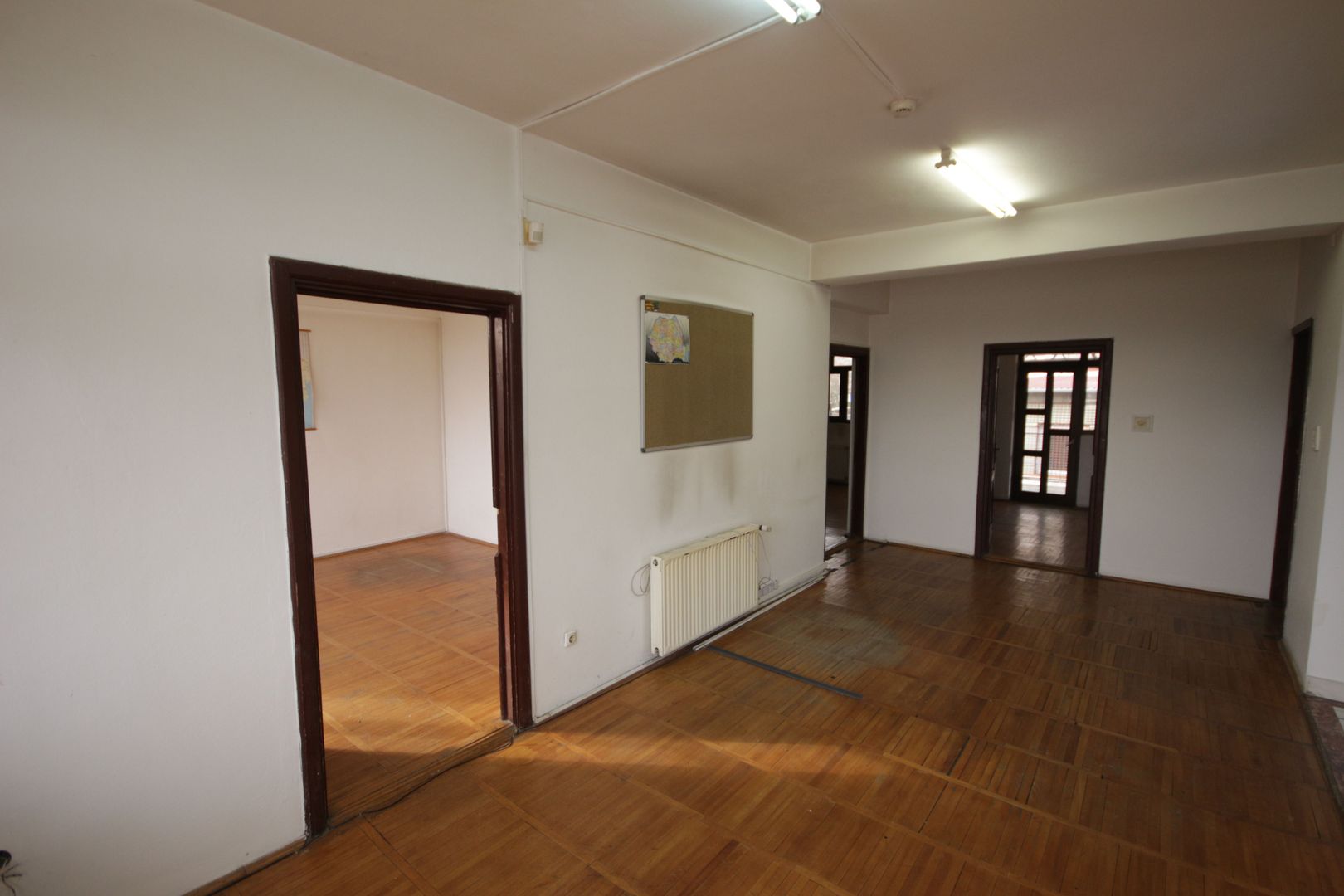 Imobil destinatie birouri + depozit - Poză 28