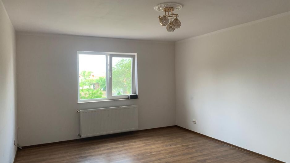 Duplex premium în vatra veche a localității Moșnița Veche - Poză 12