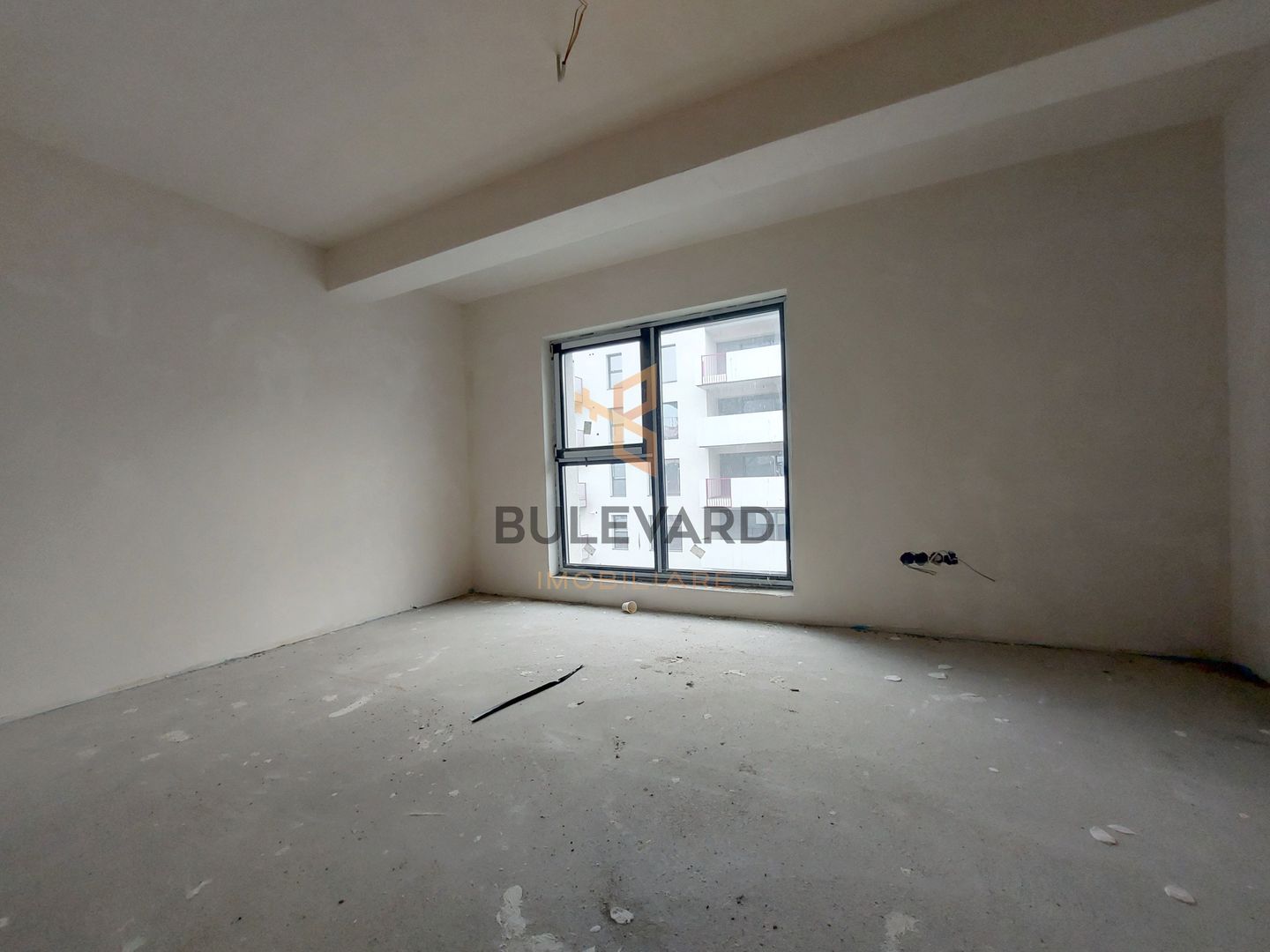 Apartament cu 3 camere+garaj+terasa de 25 mp ! - Poză 5