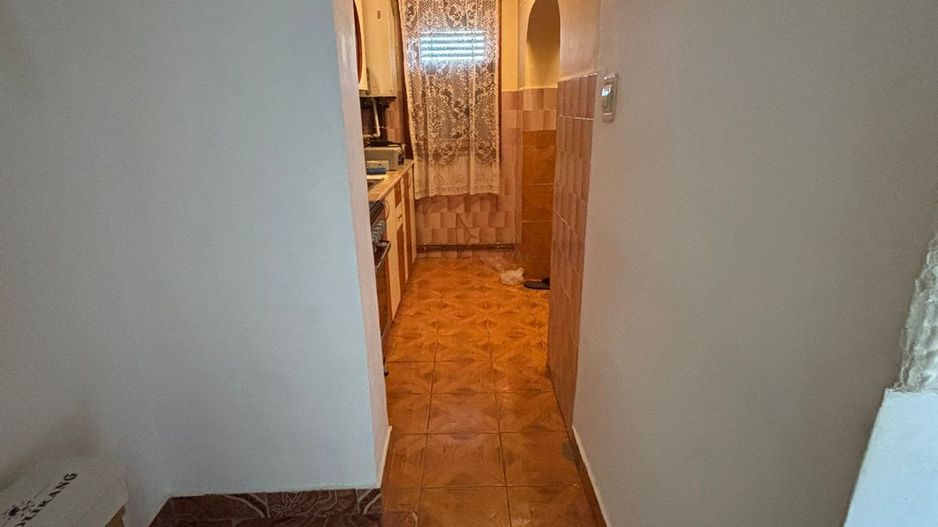 Apartament cu 3 camere de vanzare in Cugir - Poză 5
